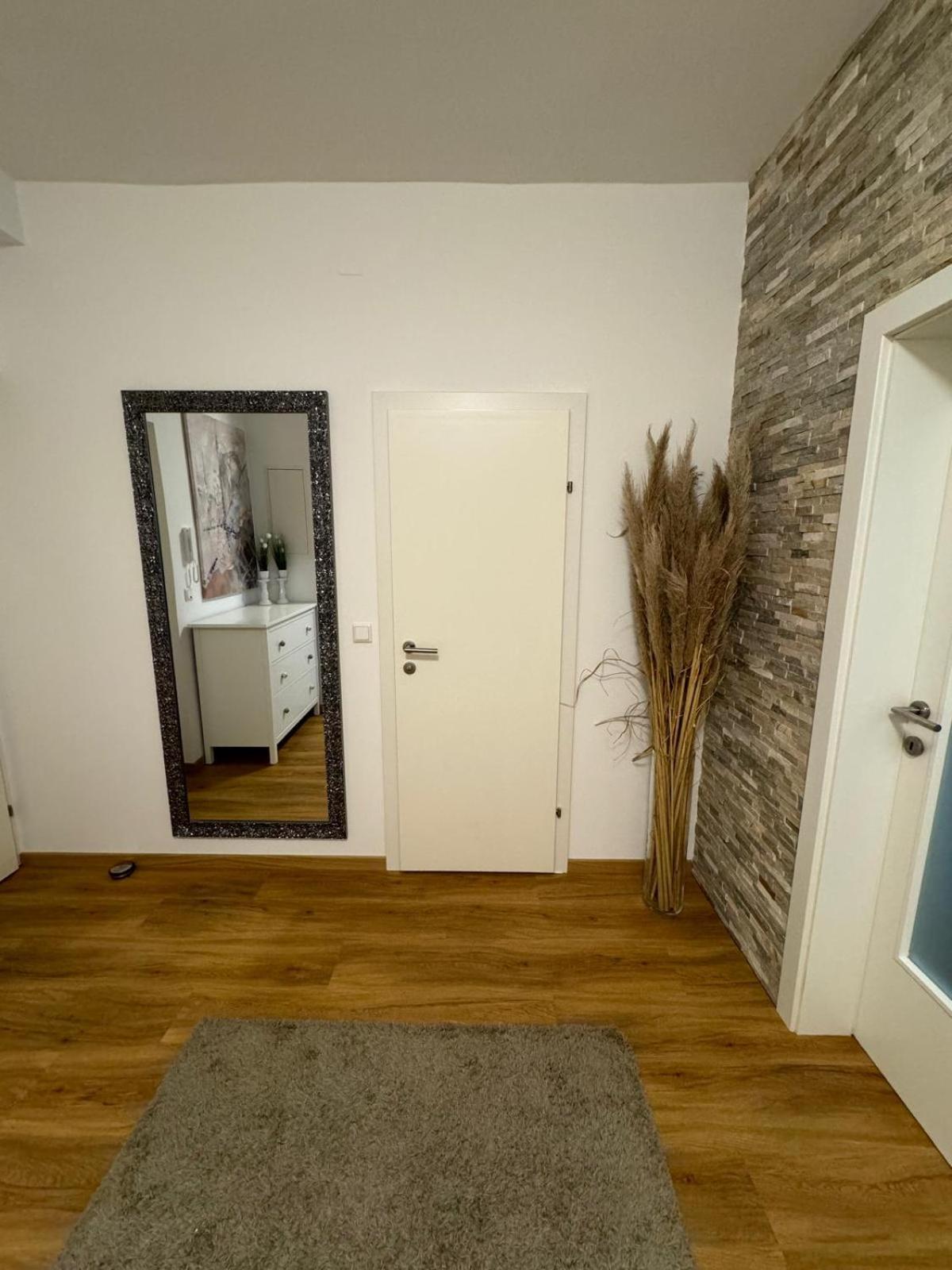 Sunny And Elegant Apartament In Central Location Graz Exterior photo