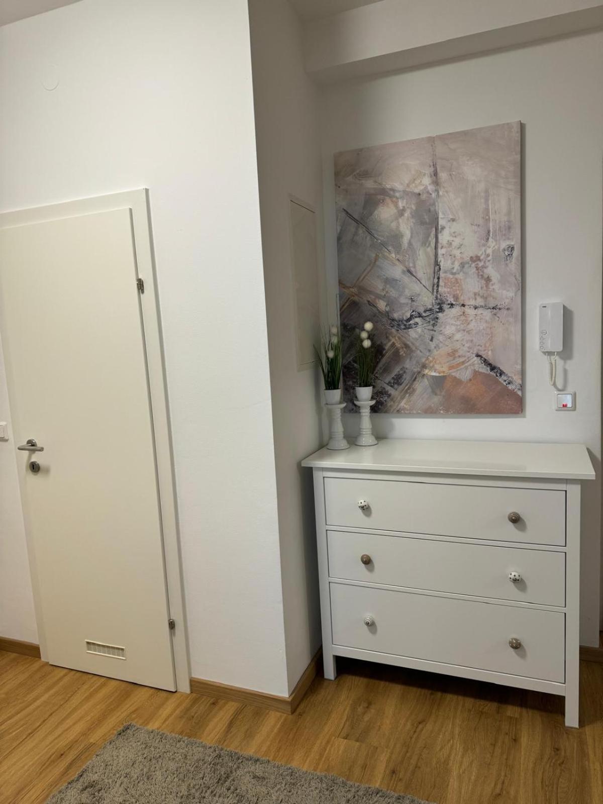 Sunny And Elegant Apartament In Central Location Graz Exterior photo