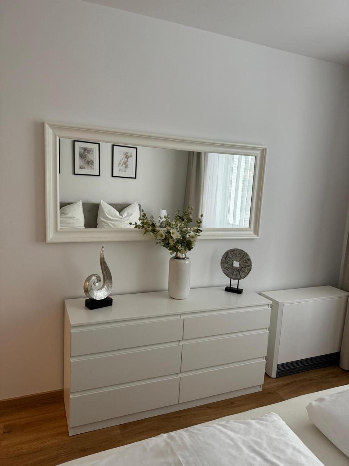 Sunny And Elegant Apartament In Central Location Graz Exterior photo