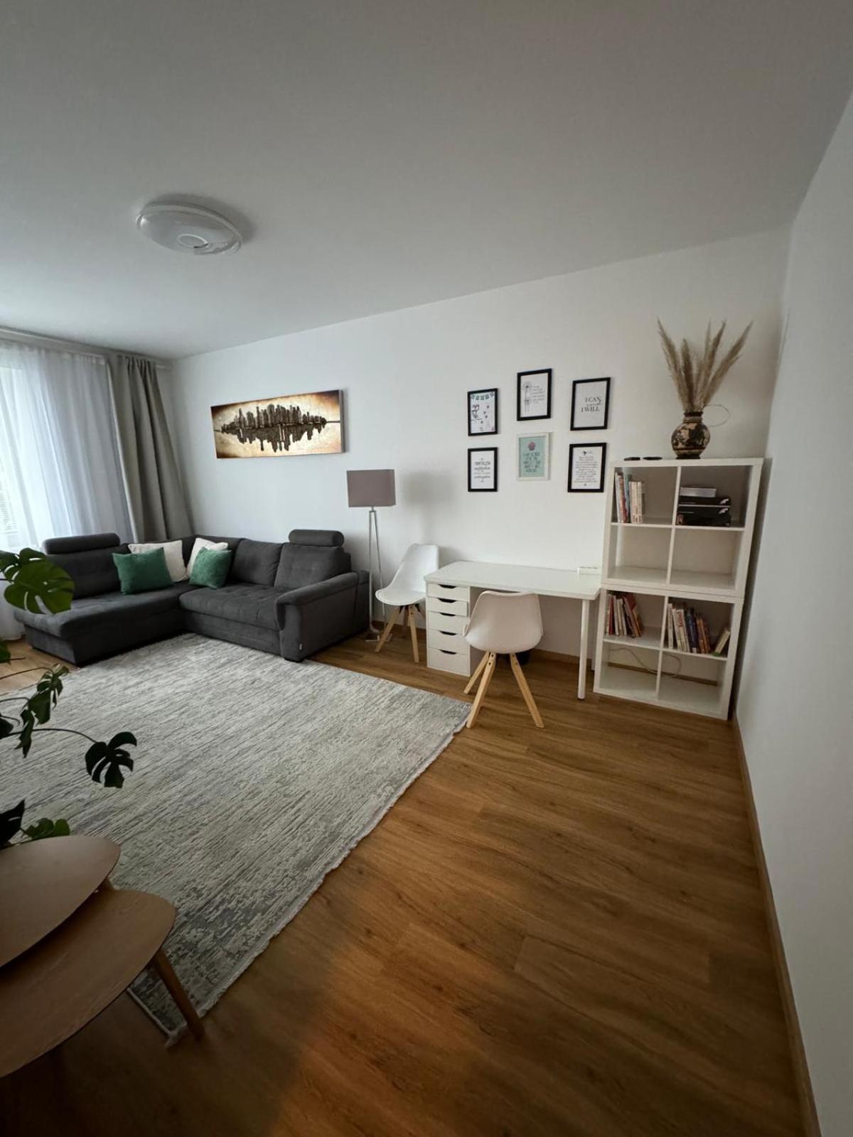 Sunny And Elegant Apartament In Central Location Graz Exterior photo