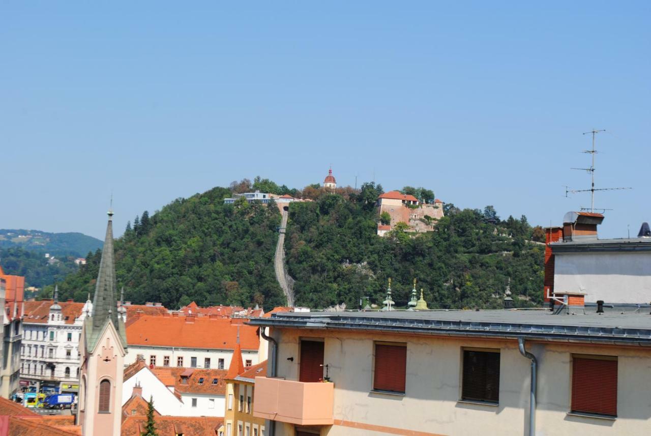 Sunny And Elegant Apartament In Central Location Graz Exterior photo